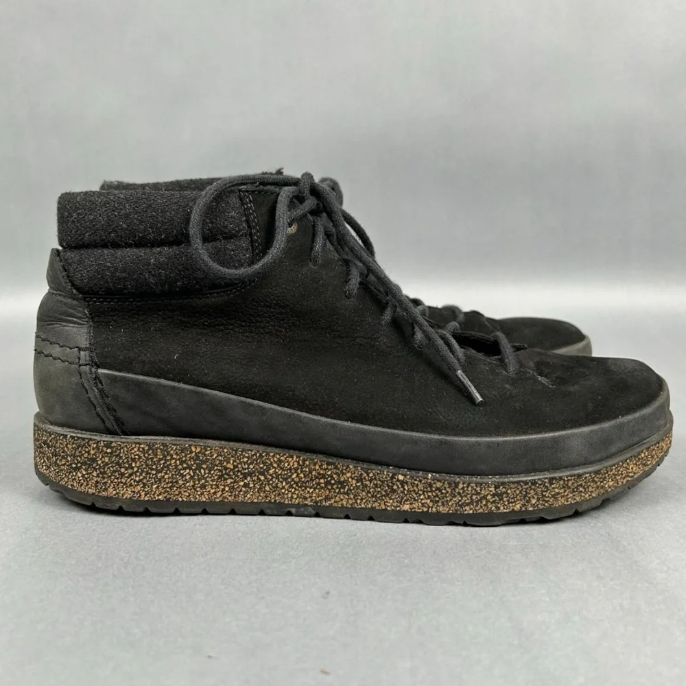 Birkenstock “Honnef High” Black Nubuck Leather Ankle Boot | Woolen Footbed | EUC